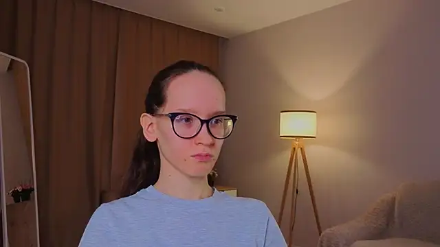 BettyBrowni online show from March 8, 4:21 pm