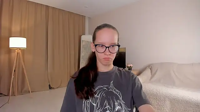 Snapshot of BettyBrowni chatting on October 17, 4:09 pm BettyBrowni online show from October 17, 4:09 pm