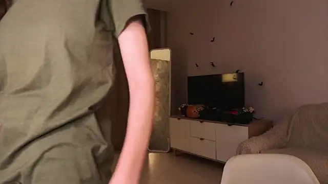 Snapshot of BettyBrowni chatting on November 10, 4:23 pm BettyBrowni online show from November 10, 4:23 pm