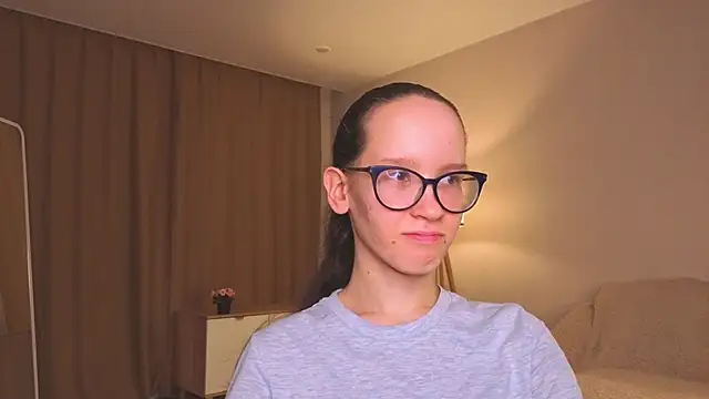 BettyBrowni online show from December 13, 8:04 pm