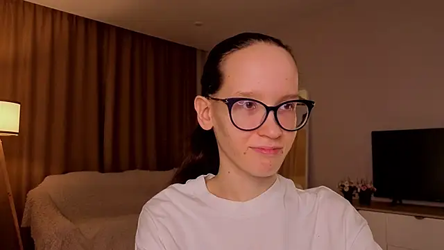 BettyBrowni online show from April 4, 4:13 pm