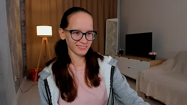 Snapshot of BettyBrowni chatting on September 16, 4:08 pm BettyBrowni online show from September 16, 4:08 pm