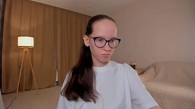 Snapshot of BettyBrowni chatting on October 11, 4:08 pm BettyBrowni online show from October 11, 4:08 pm