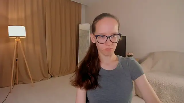 Snapshot of BettyBrowni chatting on October 19, 4:10 pm BettyBrowni online show from October 19, 4:10 pm