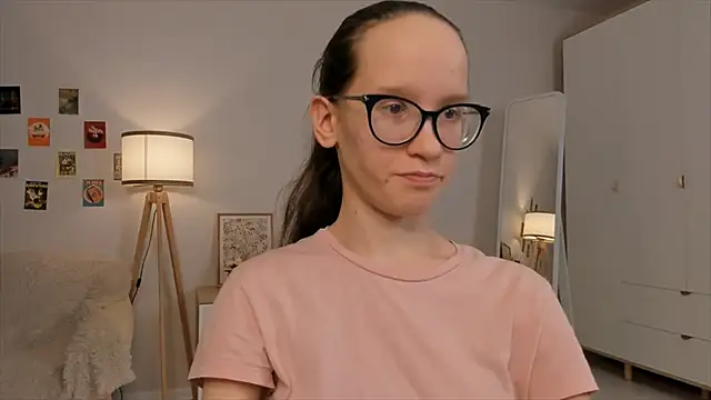 Snapshot of BettyBrowni chatting on March 11, 1:16 am BettyBrowni online show from March 11, 1:16 am