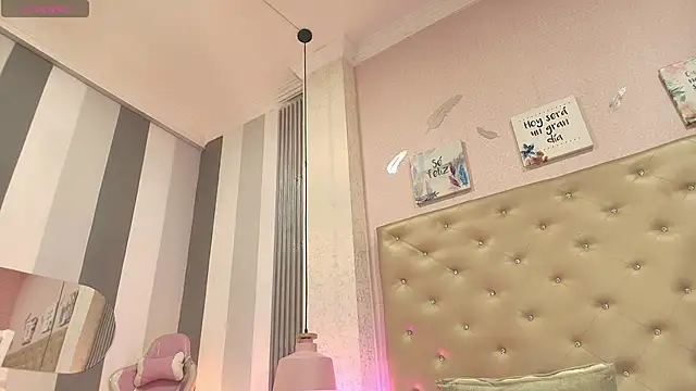 Paola  23 online show from February 21, 5:09 am