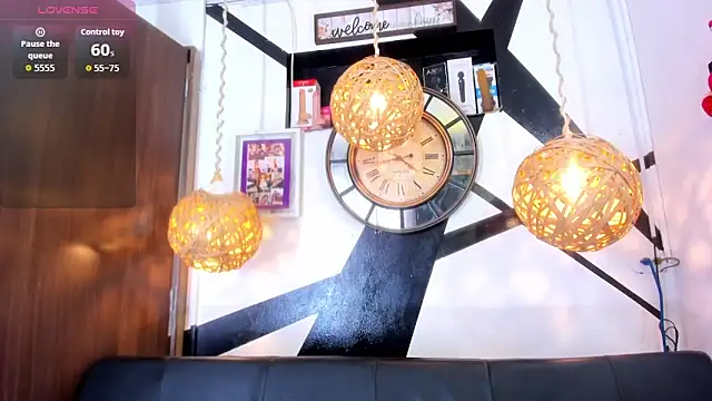 victoria aleia  online show from September 26, 9:43 pm