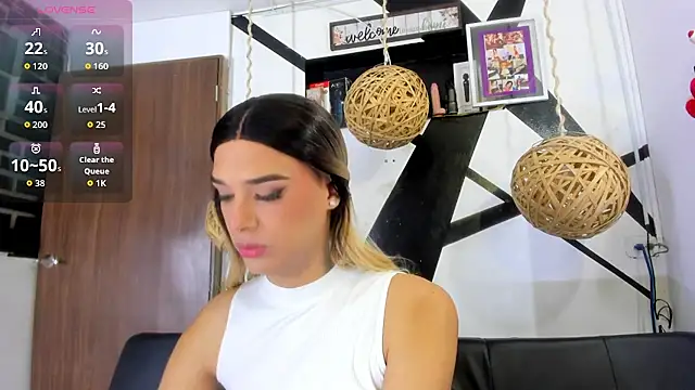 victoria aleia  online show from October 22, 9:46 pm