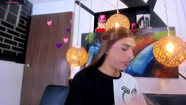 Snapshot of victoria_aleia_ chatting on May 23, 9:36 pm victoria aleia online show from May 23, 9:36 pm