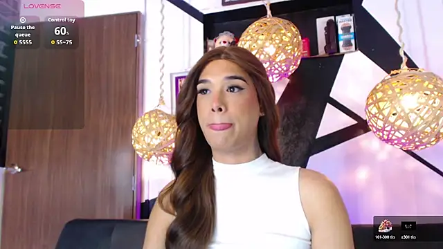 victoria aleia  online show from February 5, 3:24 am