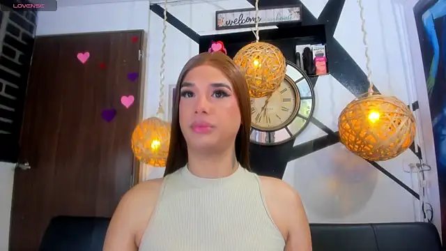 Snapshot of victoria_aleia_ chatting on June 4, 10:36 pm victoria aleia online show from June 4, 10:36 pm