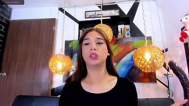 victoria aleia  online show from November 13, 9:51 pm