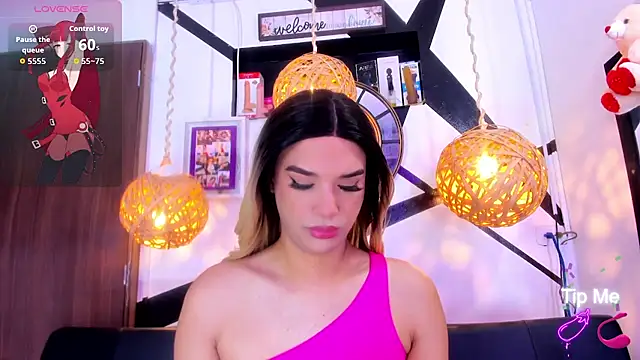 victoria aleia  online show from September 23, 10:50 pm