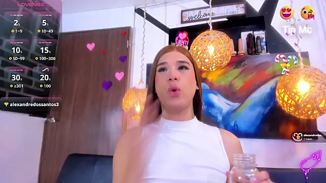 victoria aleia  online show from April 4, 11:22 pm