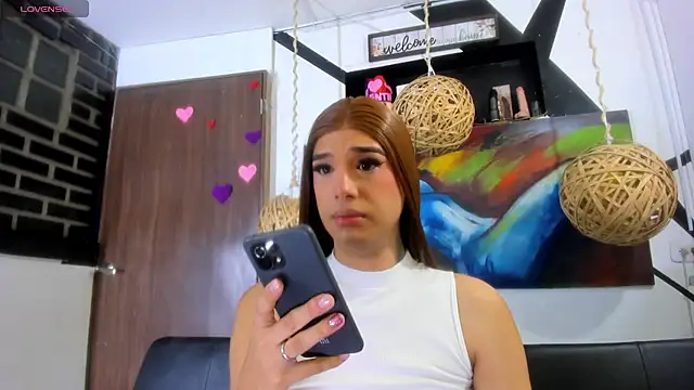 Snapshot of victoria_aleia_ chatting on July 18, 11:24 pm victoria aleia online show from July 18, 11:24 pm