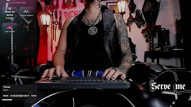 Snapshot of allanhurtss chatting on April 20, 5:47 pm allanhurtss online show from April 20, 5:47 pm