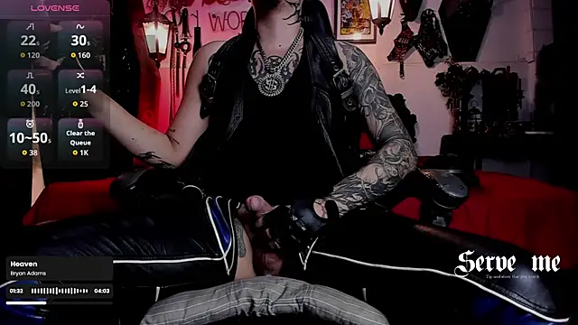 Snapshot of allanhurtss chatting on May 26, 6:39 pm allanhurtss online show from May 26, 6:39 pm