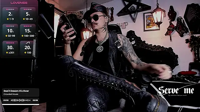 Snapshot of allanhurtss chatting on May 3, 6:33 pm allanhurtss online show from May 3, 6:33 pm