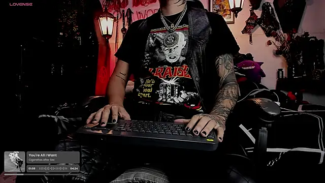 allanhurtss online show from April 17, 1:19 am