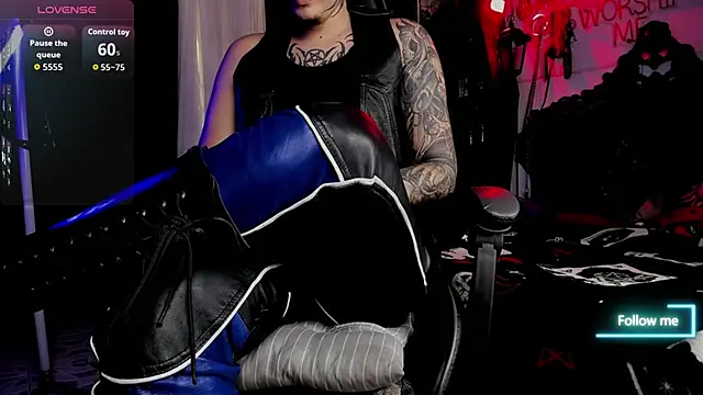 Snapshot of allanhurtss chatting on October 25, 7:03 pm allanhurtss online show from October 25, 7:03 pm