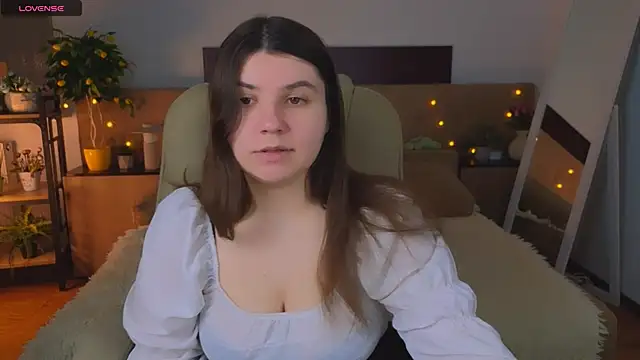 Viola  Shy online show from May 5, 8:23 pm