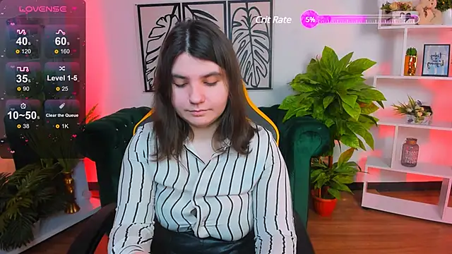 Viola  Shy online show from March 13, 9:26 pm