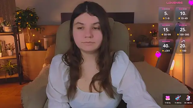 Viola  Shy online show from April 22, 6:04 pm