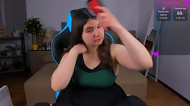 Viola  Shy online show from February 11, 9:03 pm