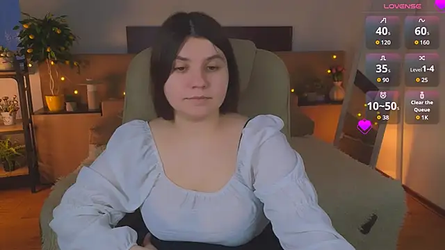 Viola  Shy online show from April 28, 2:27 am