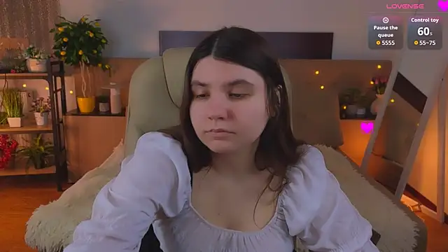 Viola  Shy online show from May 18, 8:24 pm