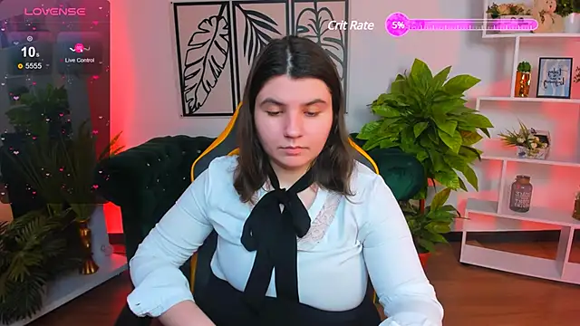 Viola  Shy online show from March 12, 3:46 am