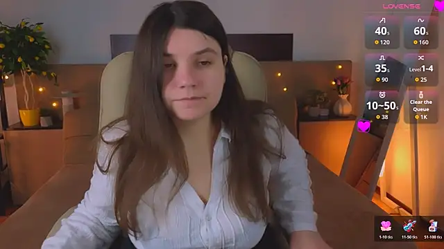 Viola  Shy online show from April 14, 8:03 pm