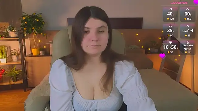 Viola  Shy online show from April 29, 8:04 pm