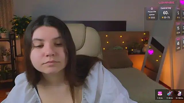 Viola  Shy online show from May 8, 8:23 pm