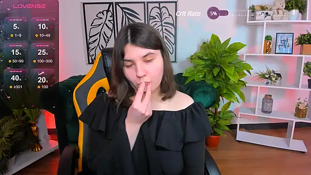 Viola  Shy online show from February 28, 12:21 am