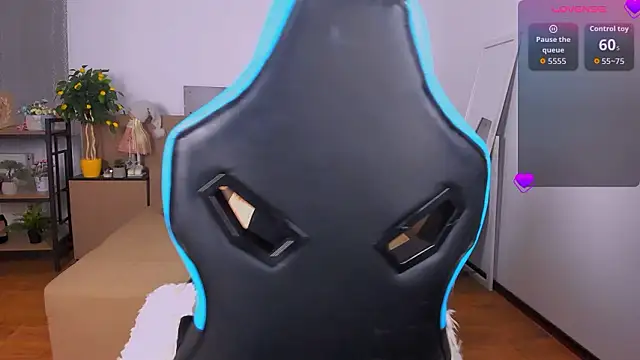 Viola  Shy online show from February 13, 9:37 pm