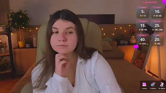 Viola  Shy online show from April 11, 8:01 pm