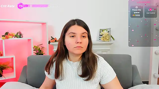 Viola  Shy online show from September 28, 8:05 pm