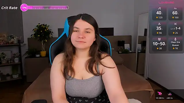 Viola  Shy online show from December 14, 9:20 pm