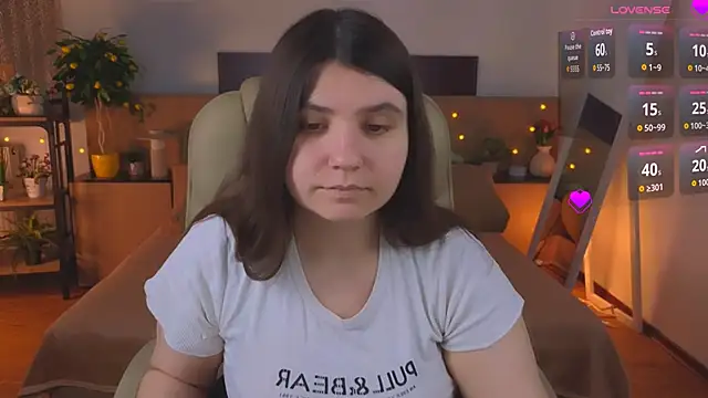 Viola  Shy online show from May 31, 9:04 pm
