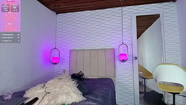 Snapshot of sarah_banks1 chatting on March 5, 2:03 am sarah banks1 online show from March 5, 2:03 am