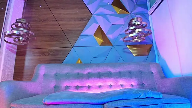 Snapshot of sarah_banks1 chatting on March 11, 10:42 pm sarah banks1 online show from March 11, 10:42 pm