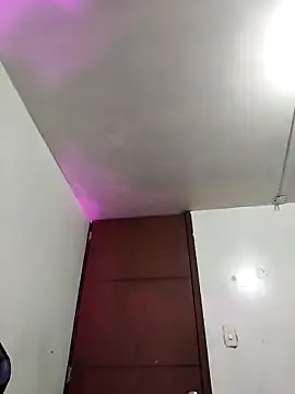 Snapshot of AvaChannel chatting on November 2, 11:04 am AvaChannel online show from November 2, 11:04 am