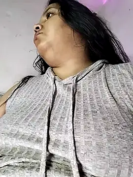 Snapshot of AvaChannel chatting on November 25, 10:04 am AvaChannel online show from November 25, 10:04 am