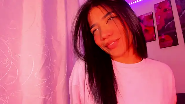 Snapshot of Alissarhys26 chatting on March 4, 9:22 pm Alissarhys26 online show from March 4, 9:22 pm