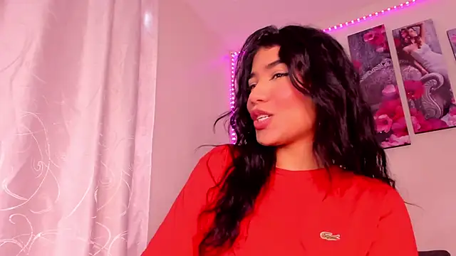 Snapshot of Alissarhys26 chatting on March 13, 8:22 pm Alissarhys26 online show from March 13, 8:22 pm