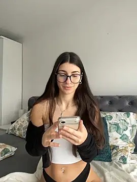 Wildberry  online show from March 21, 8:30 am