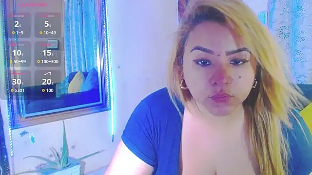 Snapshot of Charlotte_mh chatting on January 8, 2:39 am Charlotte mh online show from January 8, 2:39 am