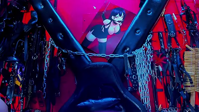 sadistic aradia online show from February 27, 12:03 am