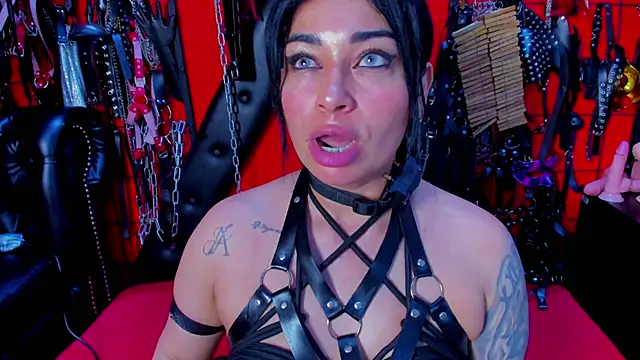 sadistic aradia online show from February 15, 4:58 am